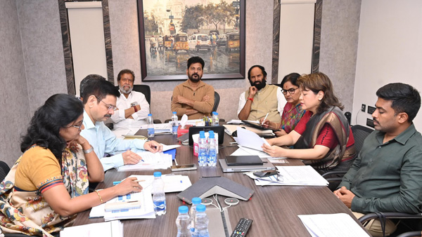 Telangana govt planning to issue Family Digital Card including Ration