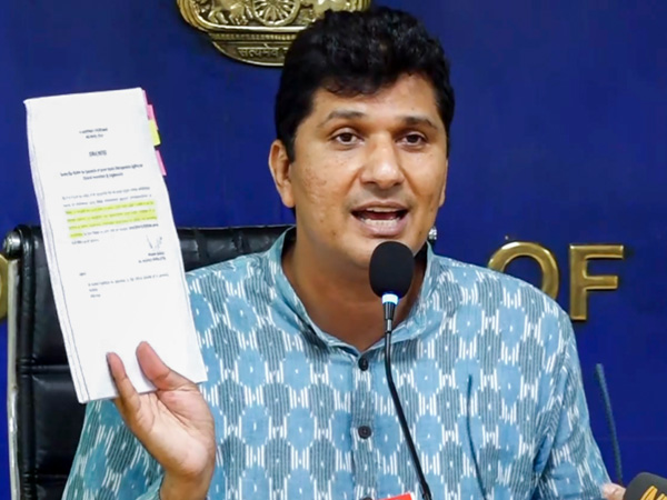 Kejriwal resignation Here is the list of possible next Chief Ministers of Delhi including Atishi Kejriwal resignation Here is the list of possible next Chief Ministers of Delhi including Atishi