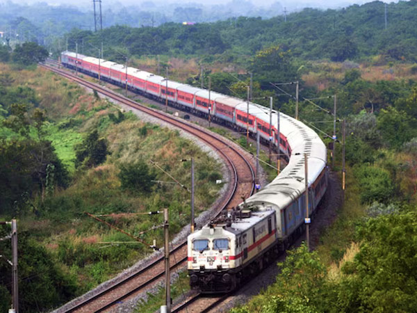 hazarath Nizamuddin to ksr Bangalore Rajdhani Express is raining money for railways