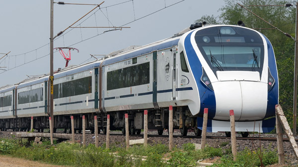Durg to Visakhapatnam Vande Bharat Train Route halt stations time table is here