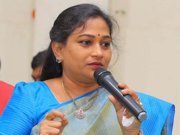 Tirumala laddu row vangalapudi anitha serious comments on ys jagan country Expulsion Tirumala laddu row vangalapudi anitha serious comments on ys jagan country Expulsion