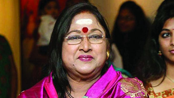 reporter asked a tough question star heroine hit with a shoe