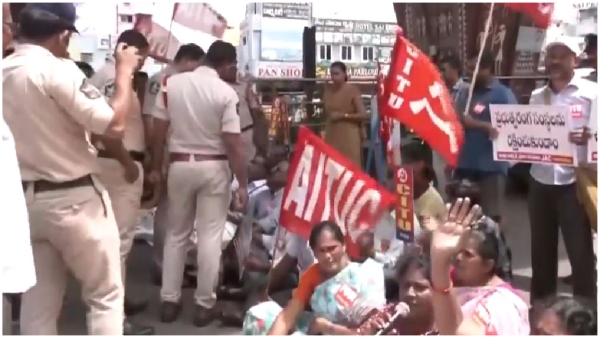 Protest in Visakhapatnam against the proposals of privatisation of Vizag Steel Plant