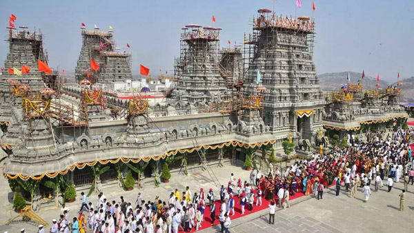 Huge income for Yadadri temple as increased rush of devotees