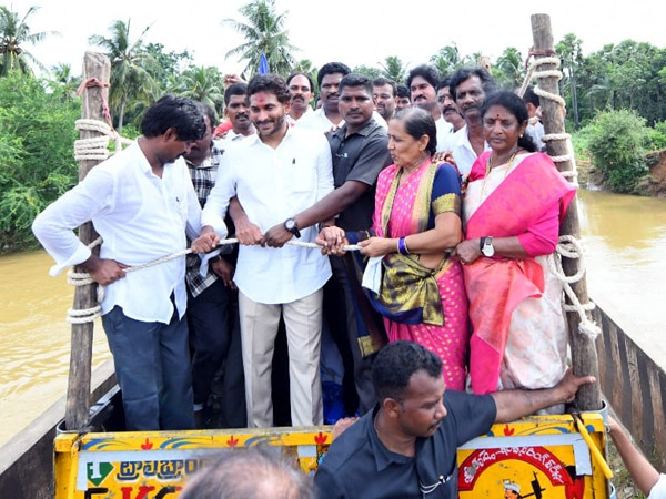 why ys jagan ignores pawan kalyan in pithapuram visit- what is behind ysrcp chief s move