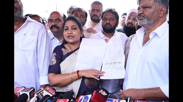 If Punganur girl s murder is politicised we will not be left alone Home Minister Anita warns YCP If Punganur girl s murder is politicised we will not be left alone Home Minister Anita warns YCP