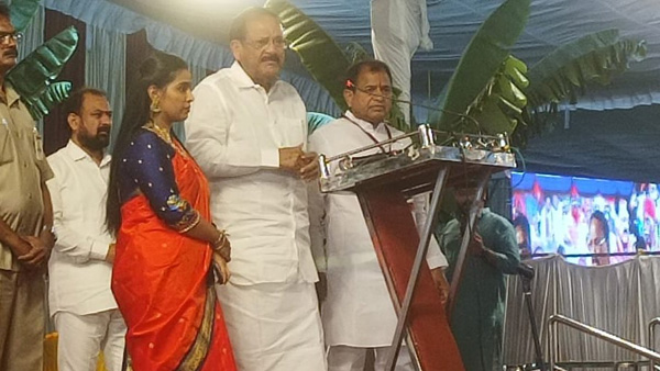 All parties leaders shared the single stage in Dattatreya s Alai Balai