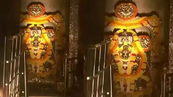 A miracle was discovered in Arasavalli Sun rays touched Lord Surya