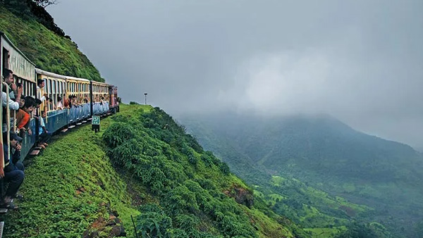 neral matheran hill railway is the most dangerous train journey in india