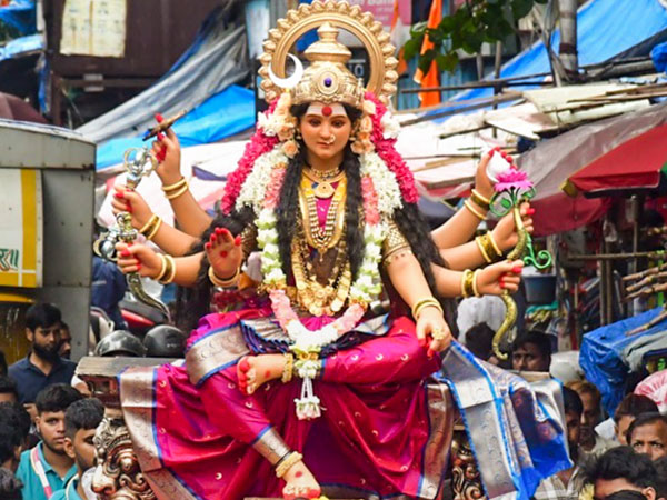 If you do these things on Vijayadashami Vijayalakshmi blessings for whole year