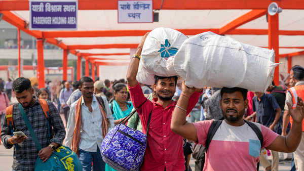 Penalty will be imposed if the luggage exceeds the permissible limit in trains says WR