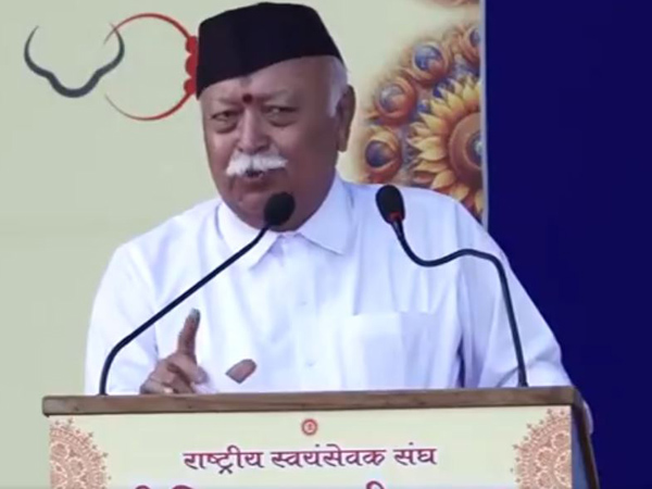 Not only Hindus Mohan Bhagwat condemns atrocities in Bangladesh