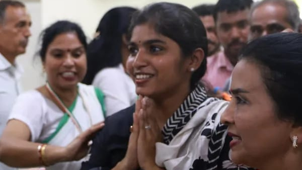 MLA Yashaswini Reddy sensational comments on Konda Surekha is an inspiration