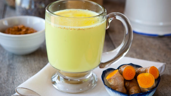 Do you know what happens if you mix turmeric with milk every day