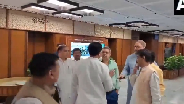 tmc mp kalyan Banerjee smashed glass in jpc meeting over wakf board bill