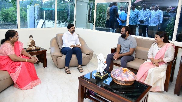 Minister Nara Lokesh visited former Vijayawada MLA Vangaveeti Radha Minister Nara Lokesh visited former Vijayawada MLA Vangaveeti Radha