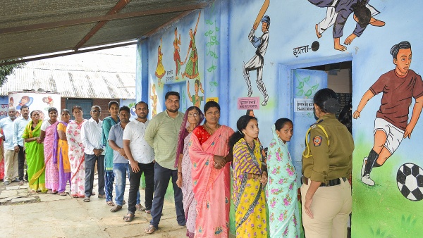 The post of Sarpanch was bought at an auction for Rs 2 crores Where The post of Sarpanch was bought at an auction for Rs 2 crores Where