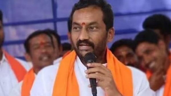 BJP MP raghunandan rao slams brs over abusive posts on konda surekha