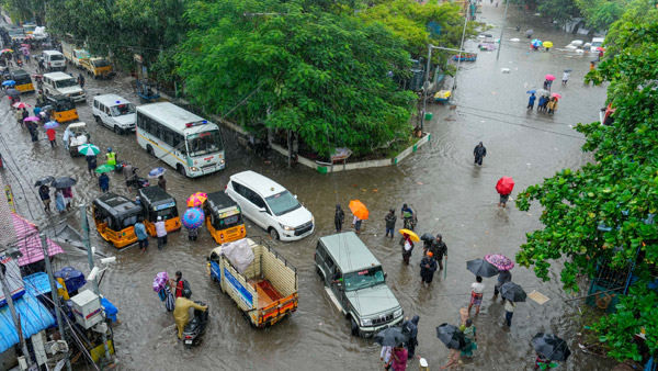 Heavy rains continues havoc in Bengaluru as Orange alert issued today