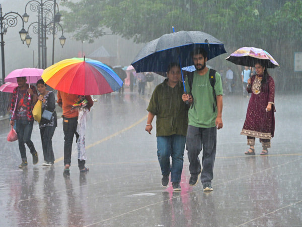 meteorological department has predicted light showers in Telangana