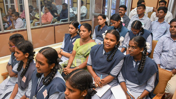 Nursery Junior KG fee in Bangalore alarming social media