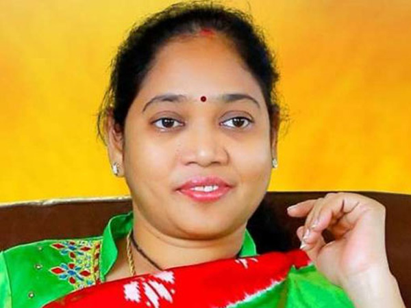 YSRCP leader Suchairtha chances to join in Janasena as Discussions in the party