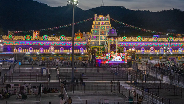 Chandrababu has issued orders not to make noise when VIPs arrive in Tirumala