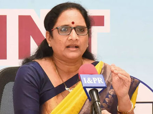 Vasireddy Padma to resign for YSRCP chances to join in Janasena