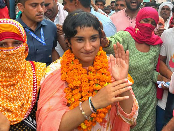 Haryana Results 2024 wrestler vinesh phogat win julana election by 5763 votes