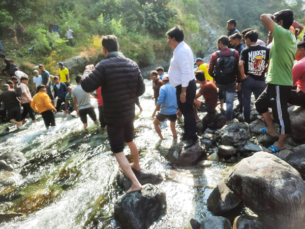 30 feared dead after a bus falls into a gorge in Uttarakhand
