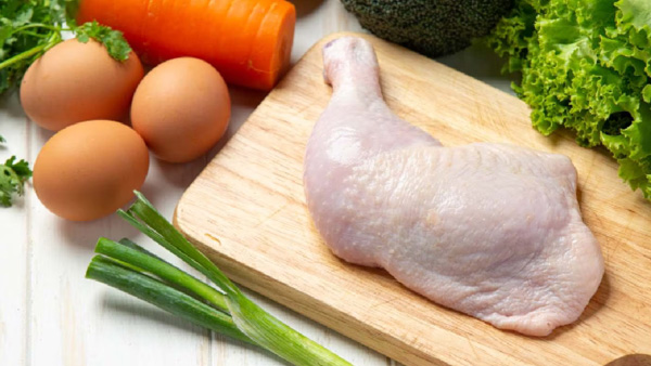 Which food is best for proteins in Chicken and Egg