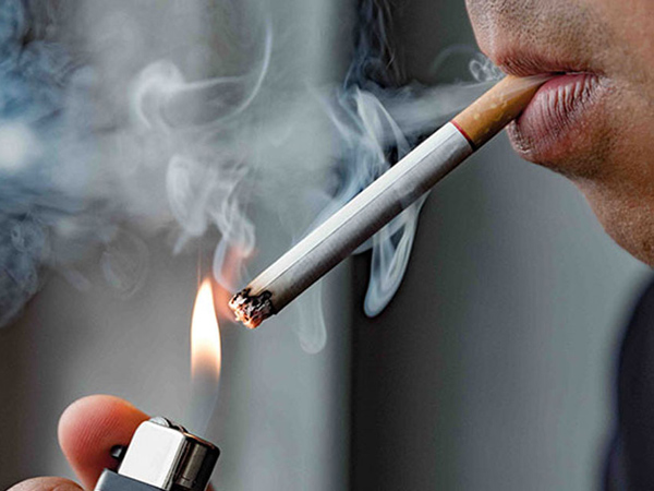 Hyderabadis smoke 1 4 cigarettes per day due to air pollution