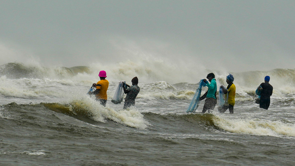 Fengal Cyclone landfall today at Karaikal and Mamallapuram close to Puducherry says IMD