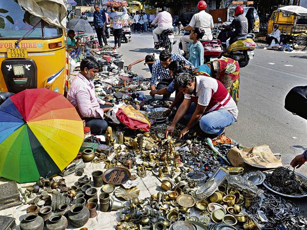 Discover the Allure of Hyderabad s Iconic Jummerat Bazaar