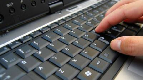 Why keys on keyboard are not in alphabetical order