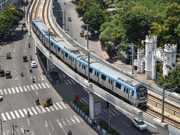 The metro train stopped at Begumpet station for 15 minutes due to a technical problem in Hyderabad Metro