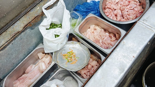 Food safety officials will give rating to restaurants and hotels from now on Food safety officials will give rating to restaurants and hotels from now on
