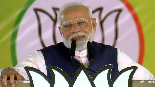 pm modi confident of repeating haryana polls in maharastra slams gandhis in nanded rally