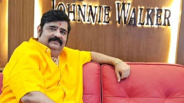 Shock for astrologer venuswamy Telangana Women Commission again sent notices to Venu Swamy