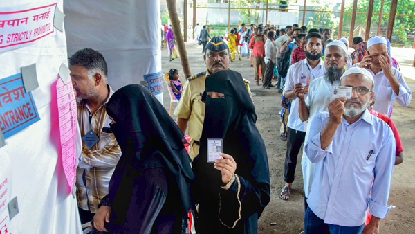 6 61 percent in Maharashtra and 12 71 voter turnout in Jharkhand recorded till 9 am