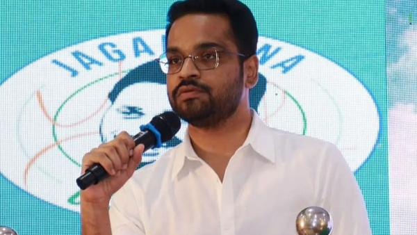 Kadapa police issues lookout notice on sajjala Bhargav reddy arjun reddy search is on