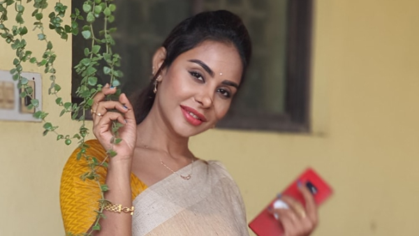 anakapalle tdp leaders complained against ysrcp social media influencer sri reddy