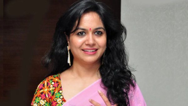 pregnancy rumours viral on singer Sunitha