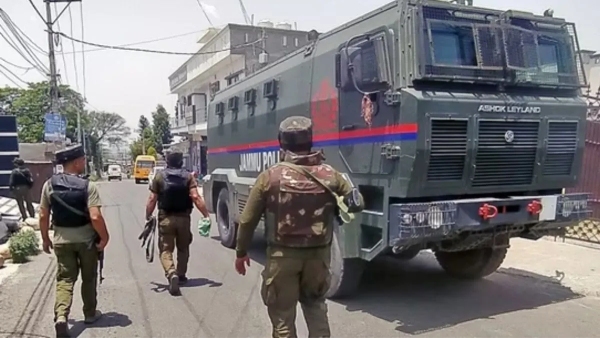 Terrorist grenade attack in Srinagar Sunday market 12 injured