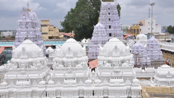 Good news minister konda surekha said Vemulawada rajarajeswara temple development with master plan implementation