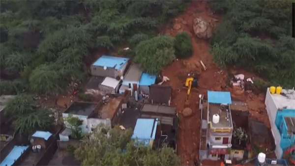 7 people died in Arunachalam after huge rock fell on their house