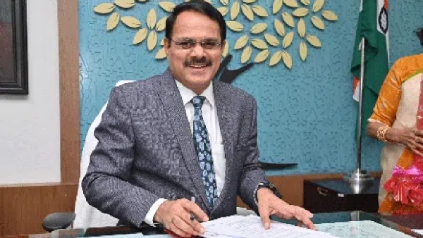 Burra Venkatesham takes charge as TGPSC Chairman