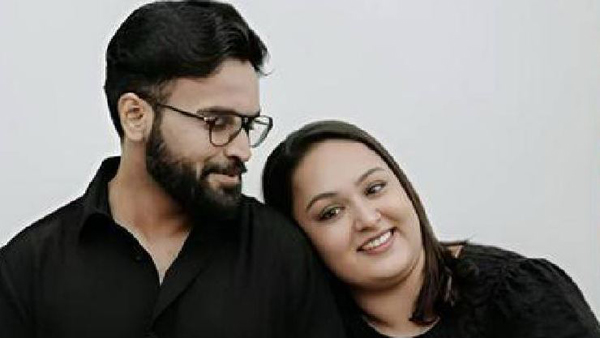 4 persons were killed after their car collided with a bus carrying Sabarimala pilgrims in Kerala