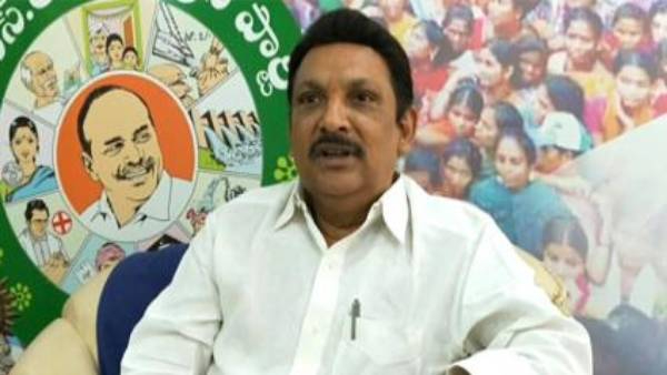 Former MLA Grandhi Srinivas reportedly quit the YSRCP