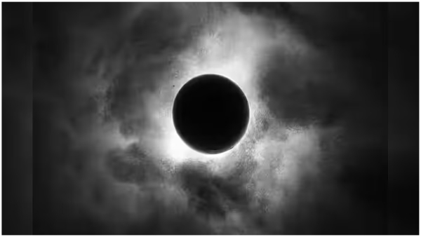 Things not to do on a new moon day Doing so is like inviting poverty